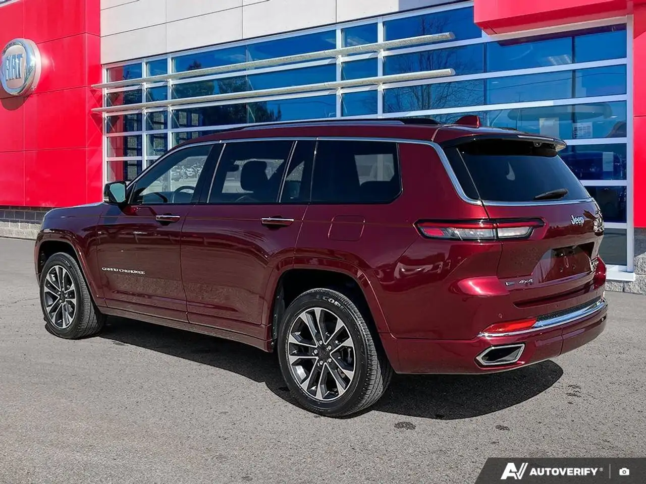 Jeep Grand Cherokee снимка Jeep Grand Cherokee