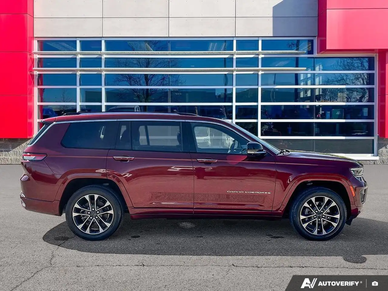 Jeep Grand Cherokee снимка Jeep Grand Cherokee