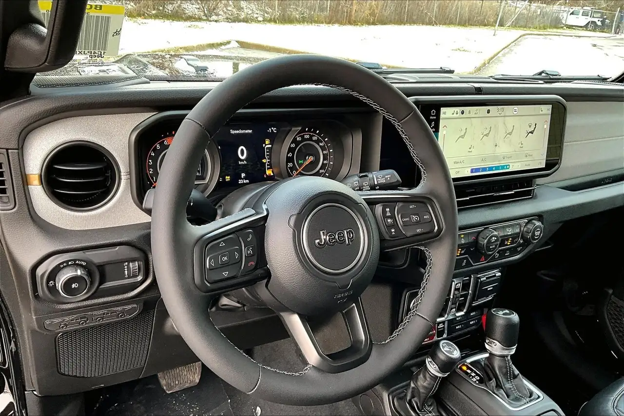 Jeep Wrangler снимка Jeep Wrangler