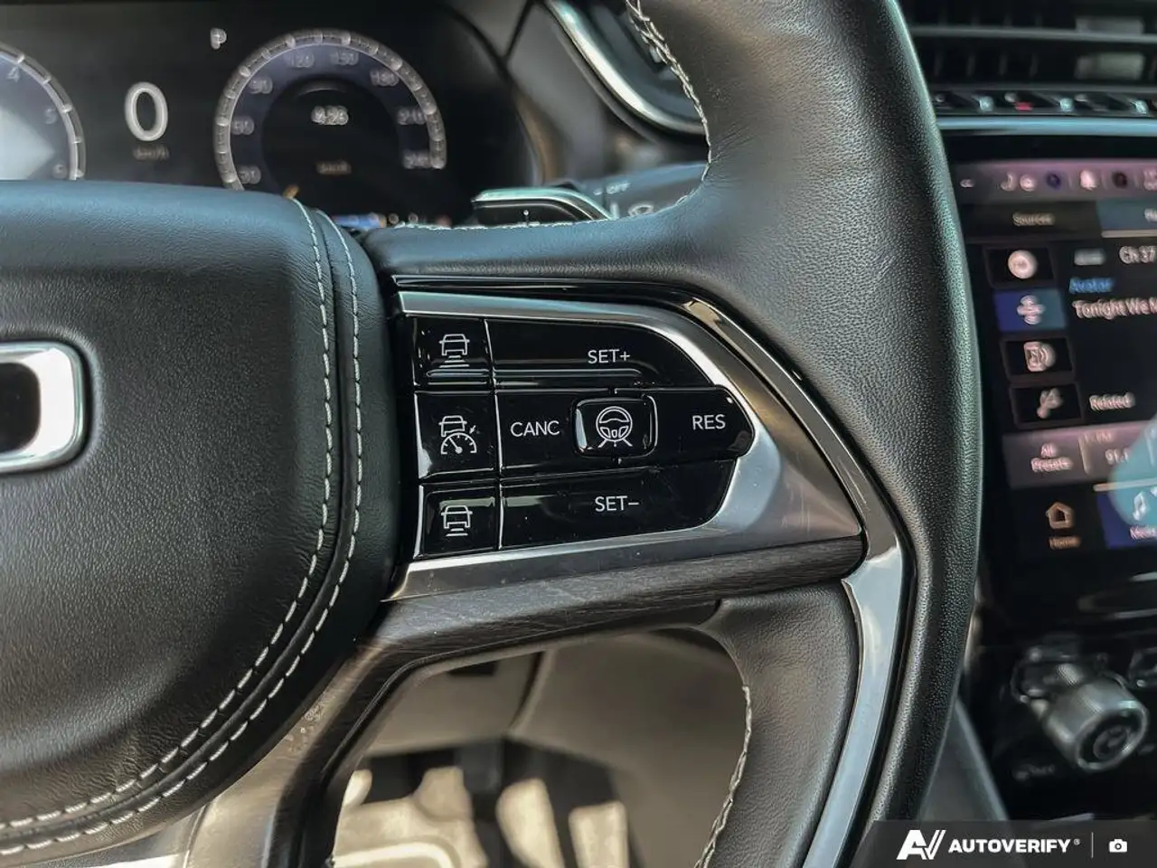 Jeep Grand Cherokee снимка Jeep Grand Cherokee