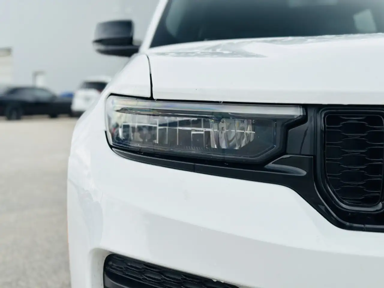 Jeep Grand Cherokee снимка Jeep Grand Cherokee