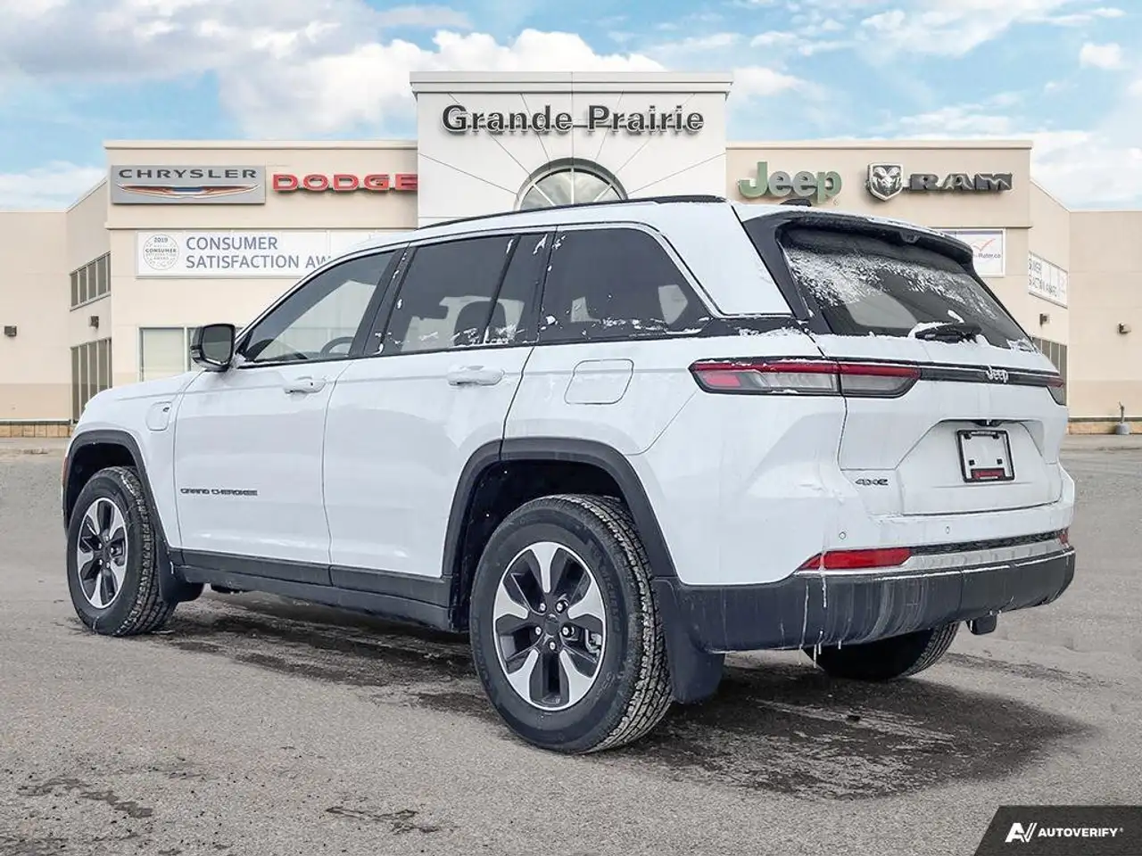 Jeep Grand Cherokee снимка Jeep Grand Cherokee