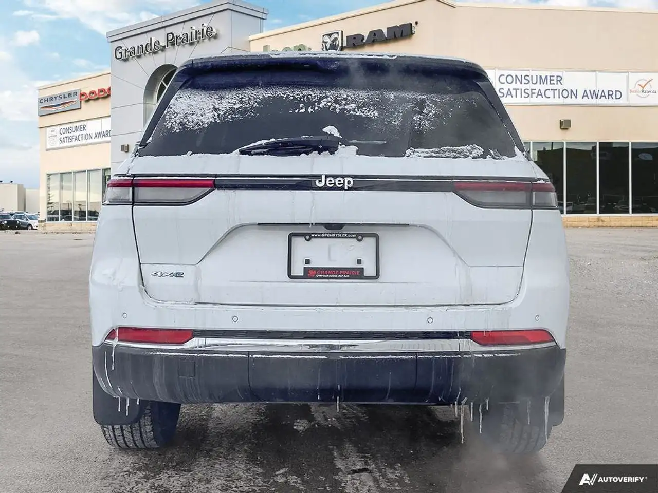 Jeep Grand Cherokee снимка Jeep Grand Cherokee