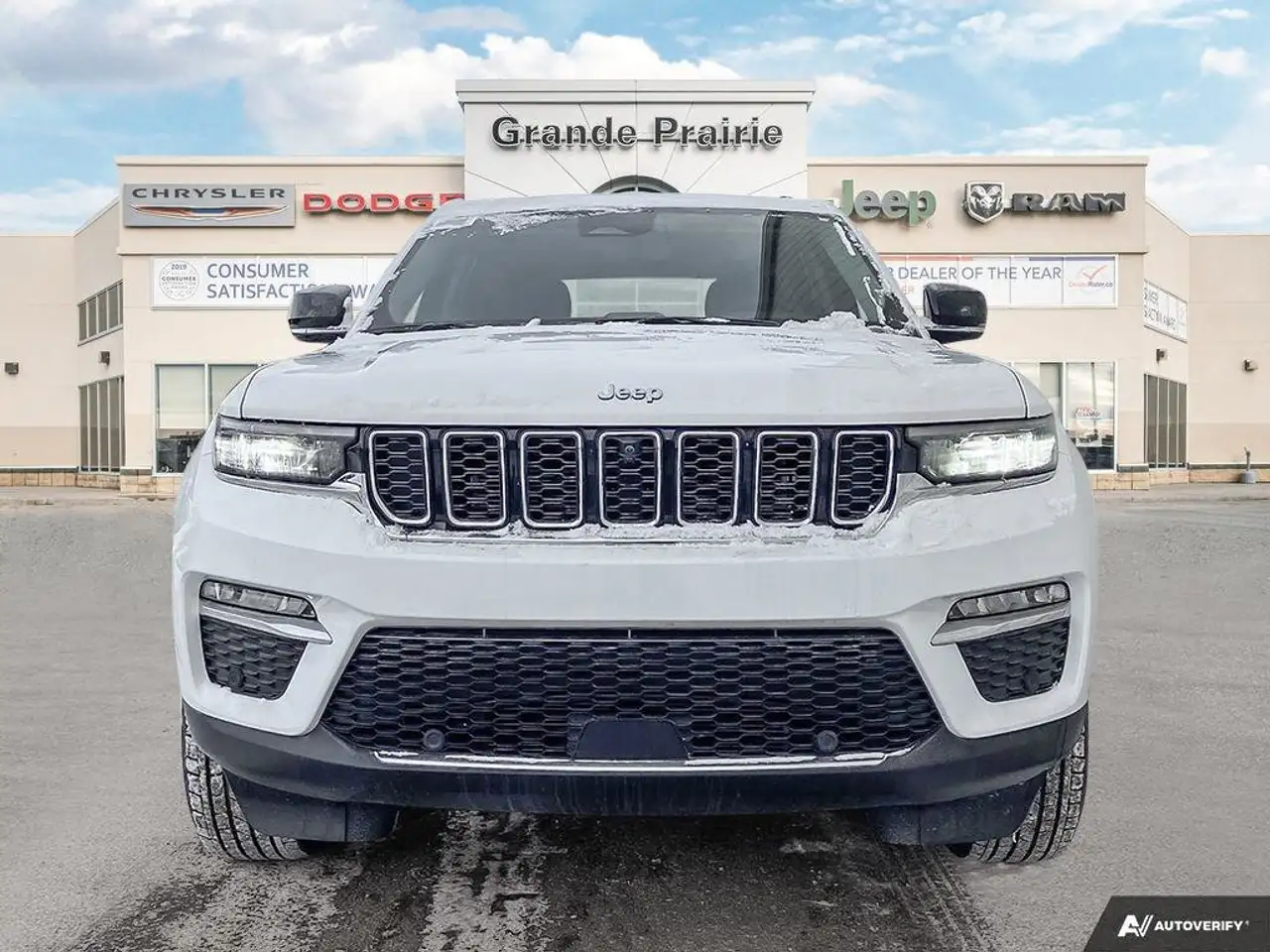 Jeep Grand Cherokee снимка Jeep Grand Cherokee