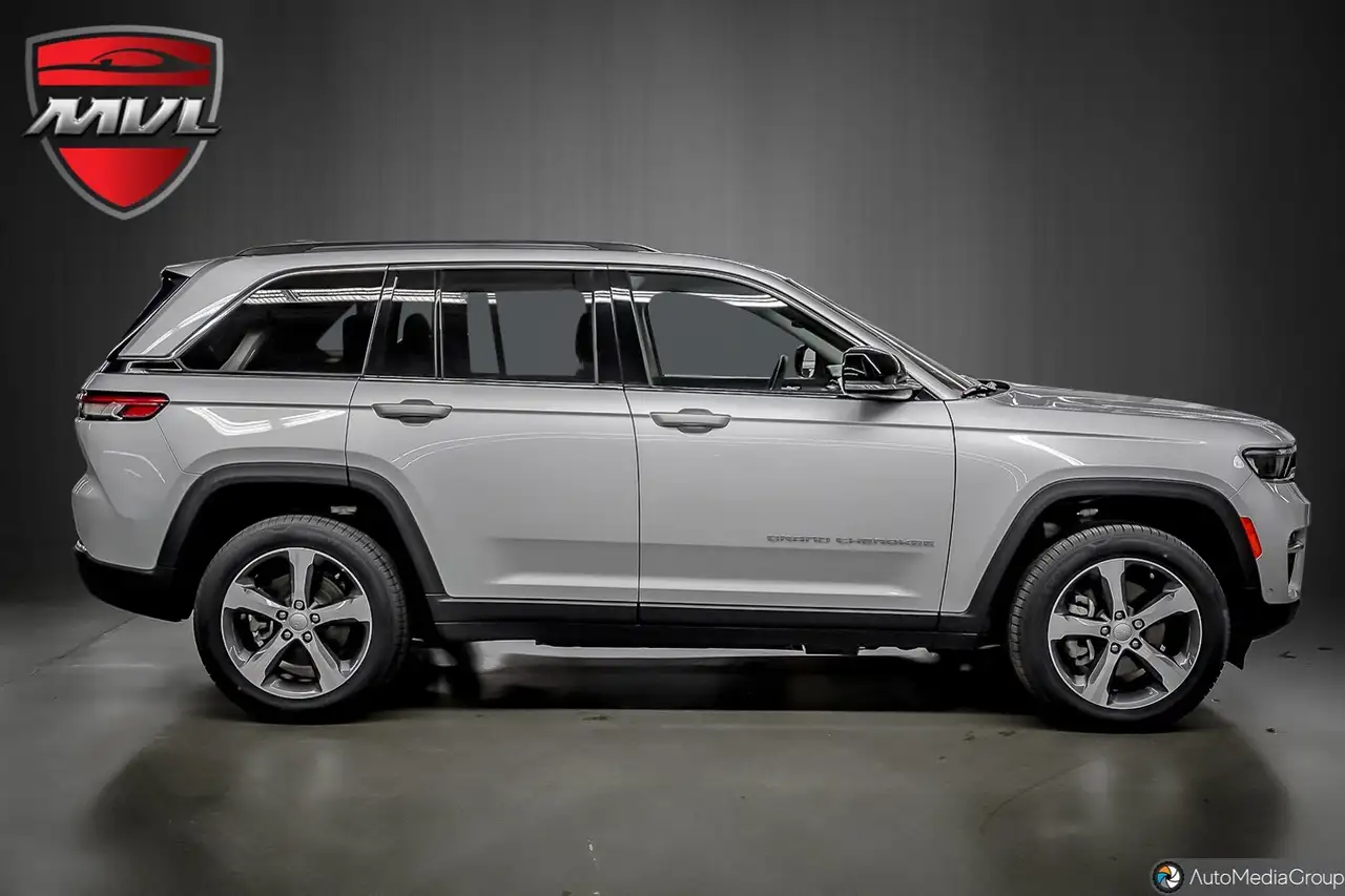 Jeep Grand Cherokee снимка Jeep Grand Cherokee