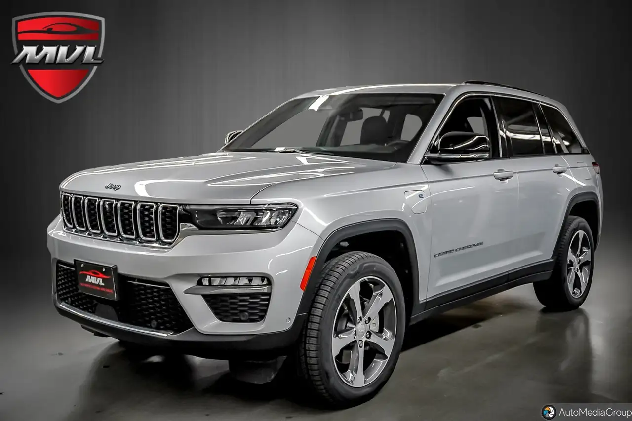 Jeep Grand Cherokee снимка Jeep Grand Cherokee