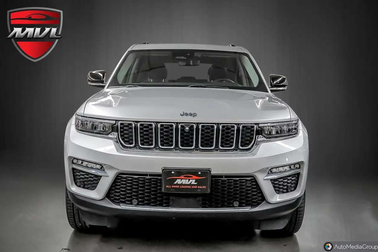 Jeep Grand Cherokee снимка Jeep Grand Cherokee