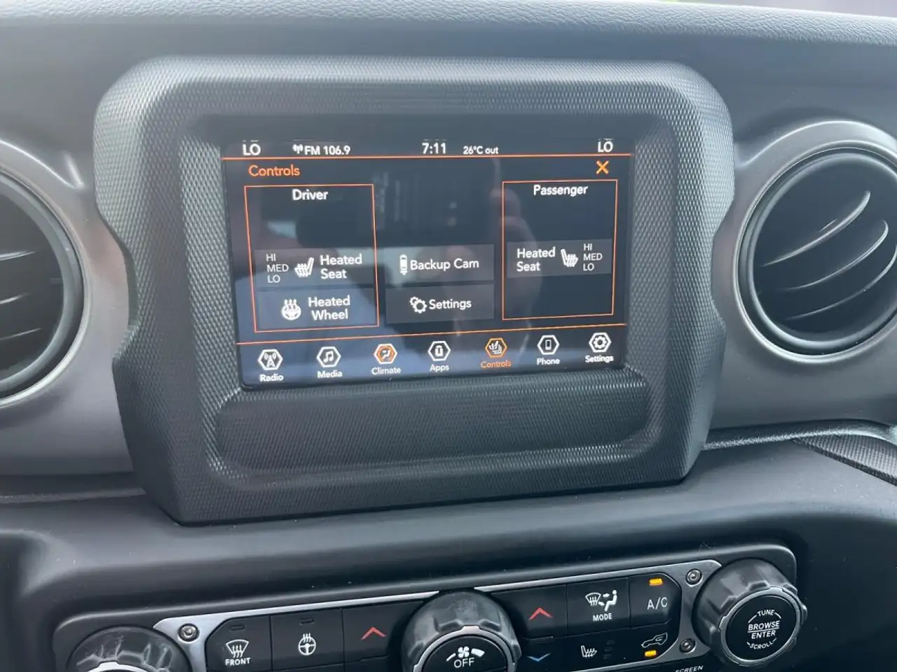 Jeep Wrangler снимка Jeep Wrangler