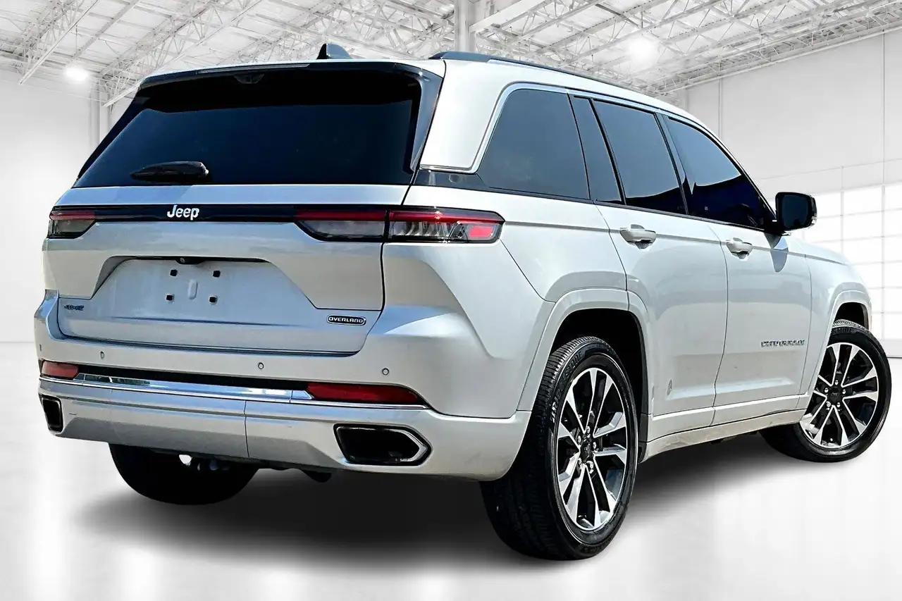 Jeep Grand Cherokee снимка Jeep Grand Cherokee