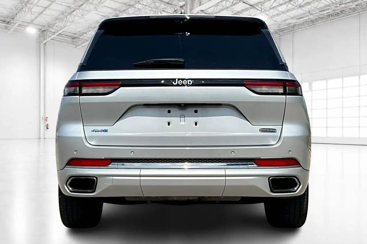 Jeep Grand Cherokee снимка Jeep Grand Cherokee
