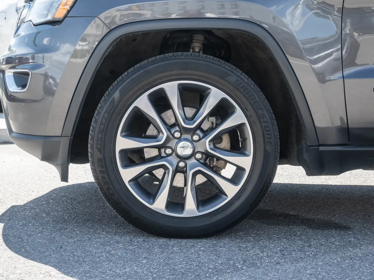 Jeep Grand Cherokee снимка Jeep Grand Cherokee