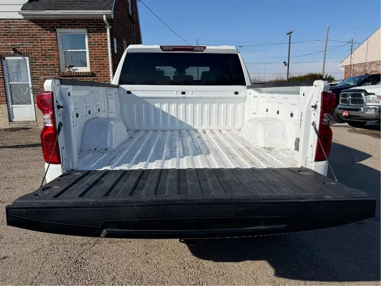 Chevrolet Silverado 1500 снимка Chevrolet Silverado 1500
