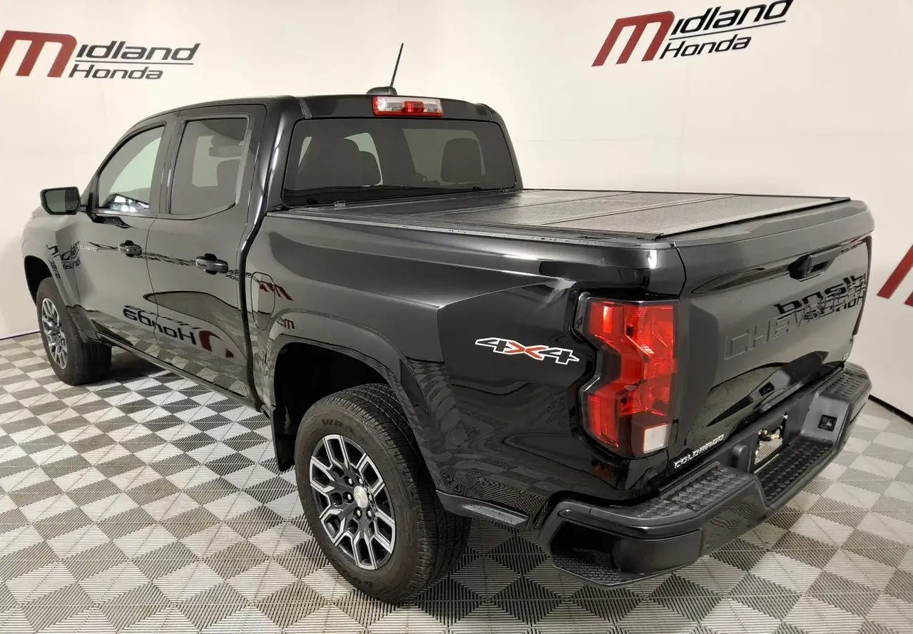 Chevrolet Colorado снимка Chevrolet Colorado