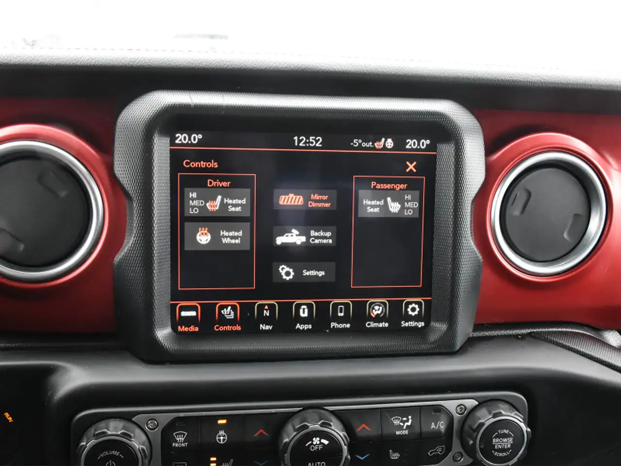 Jeep Gladiator снимка Jeep Gladiator