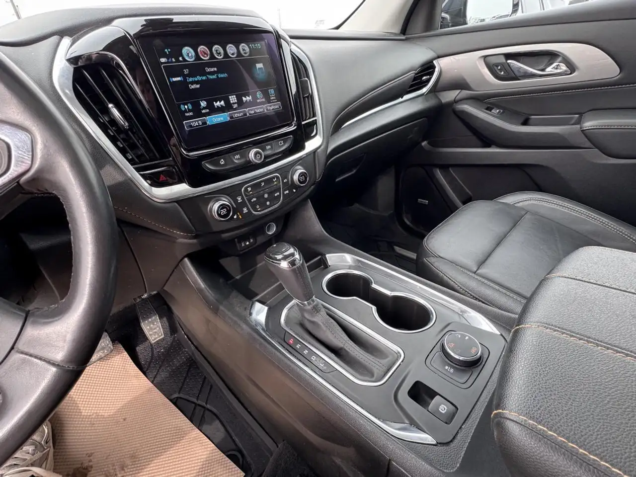 Chevrolet Traverse photo Chevrolet Traverse