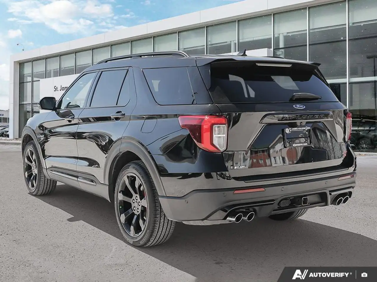Ford Explorer снимка Ford Explorer