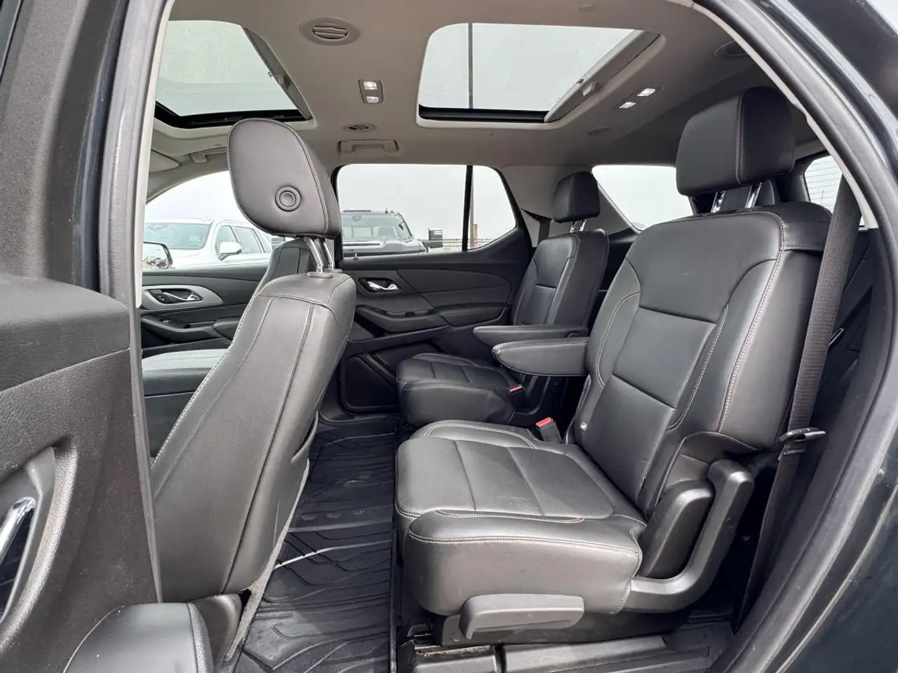 Chevrolet Traverse photo Chevrolet Traverse