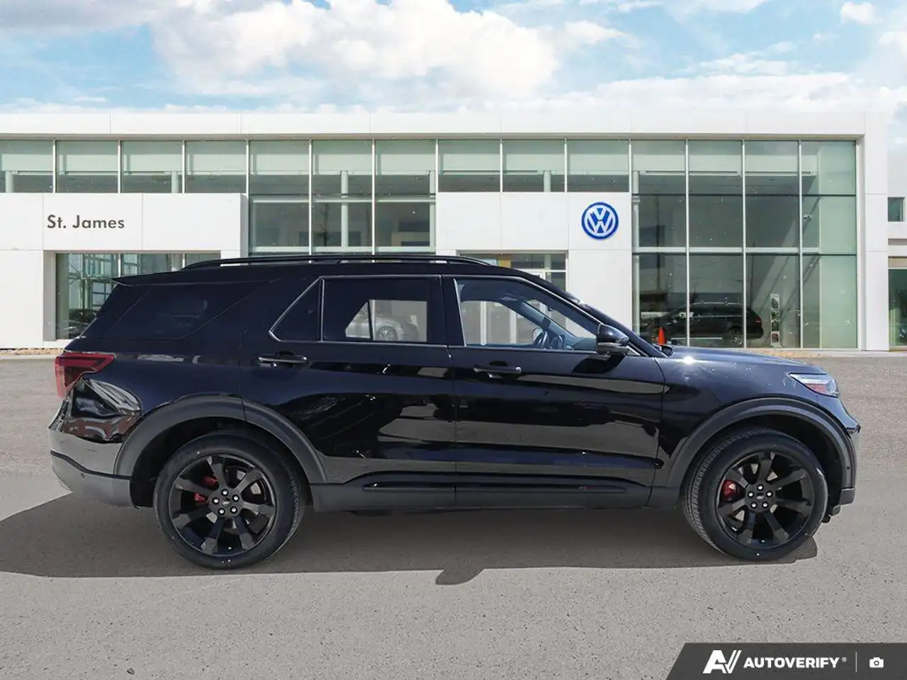 Ford Explorer снимка Ford Explorer