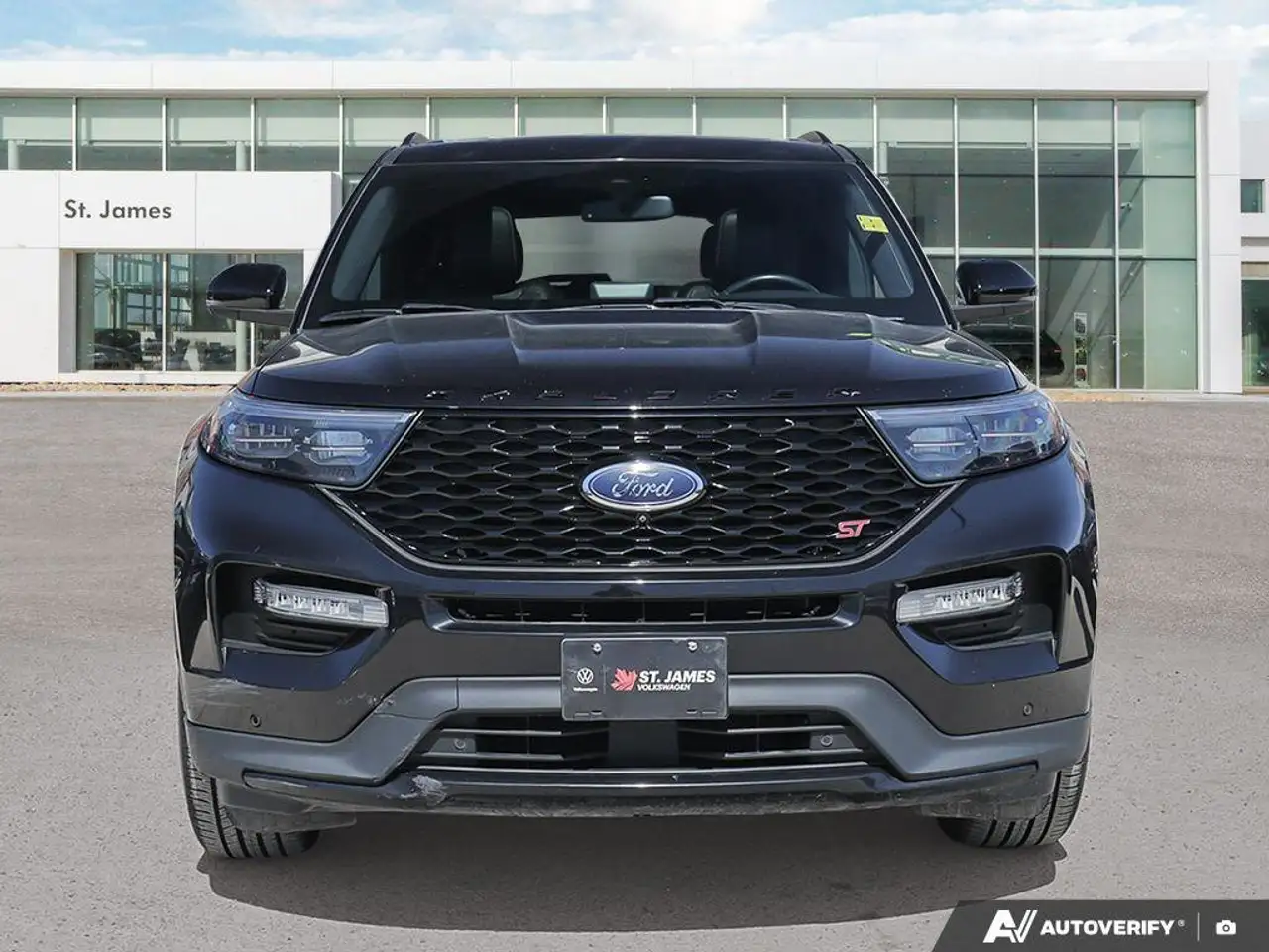 Ford Explorer снимка Ford Explorer