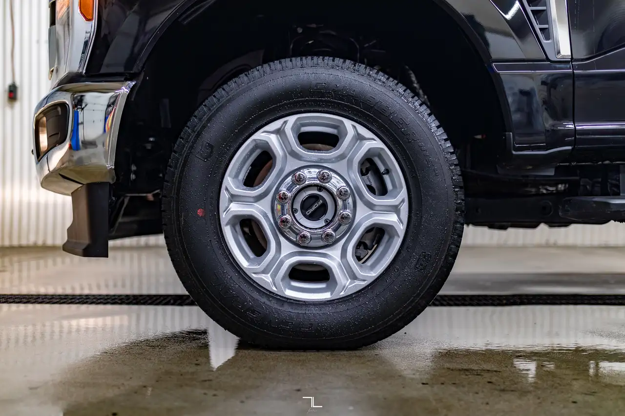 Ford F 350 снимка Ford F 350