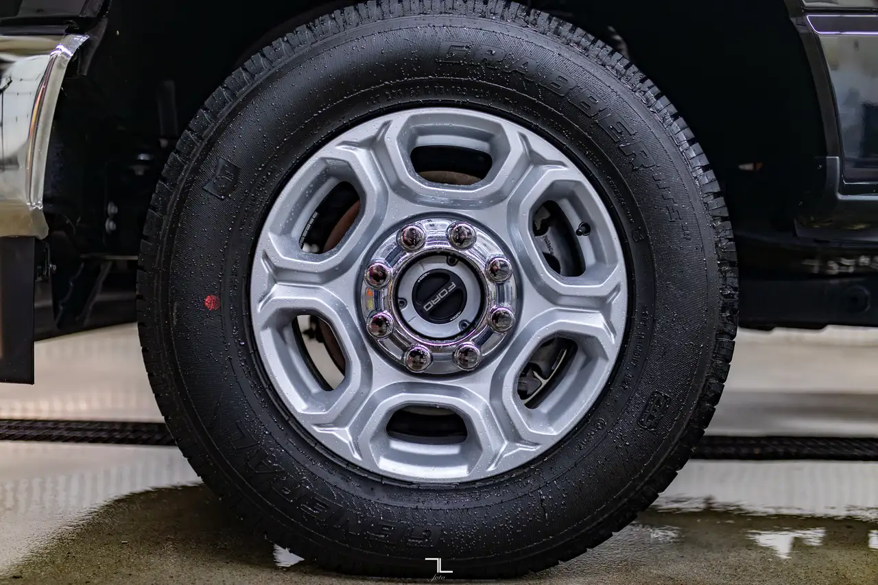Ford F 350 снимка Ford F 350