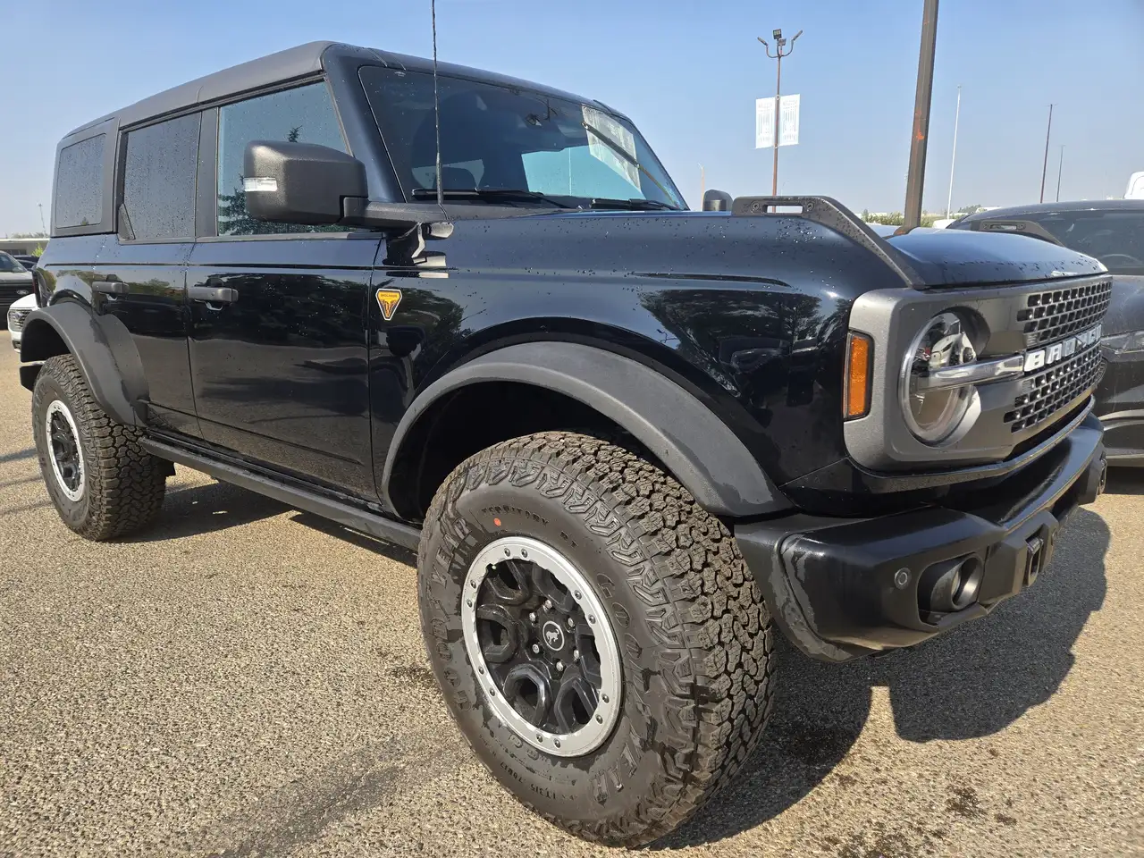Ford Bronco photo Ford Bronco