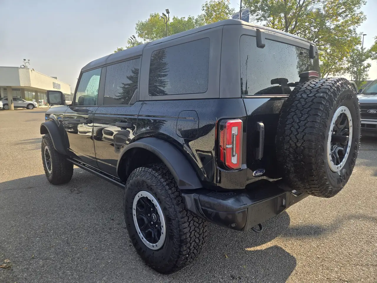 Ford Bronco photo Ford Bronco