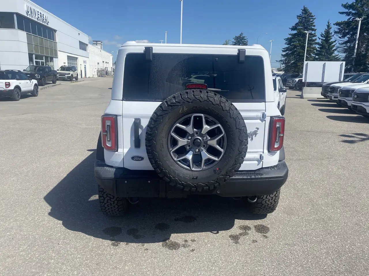 Ford Bronco снимка Ford Bronco