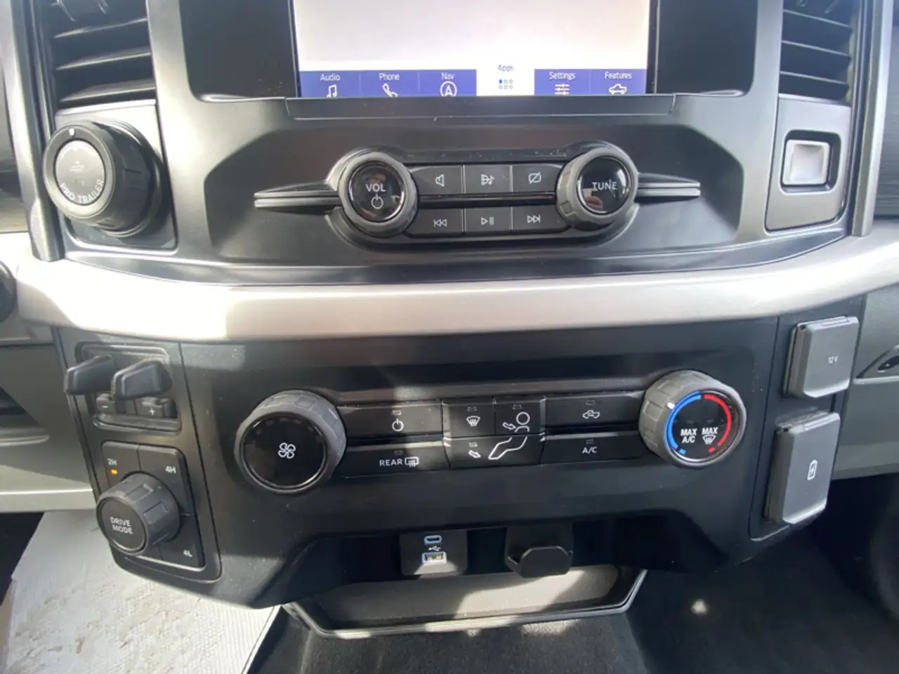 Ford F 150 снимка Ford F 150