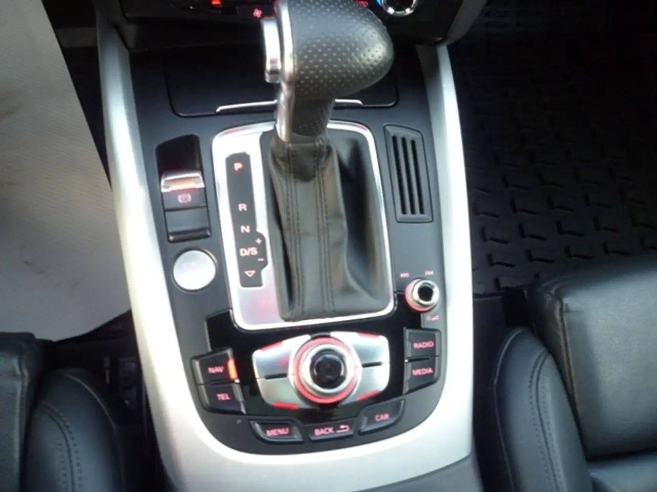 Audi Q5 photo Audi Q5