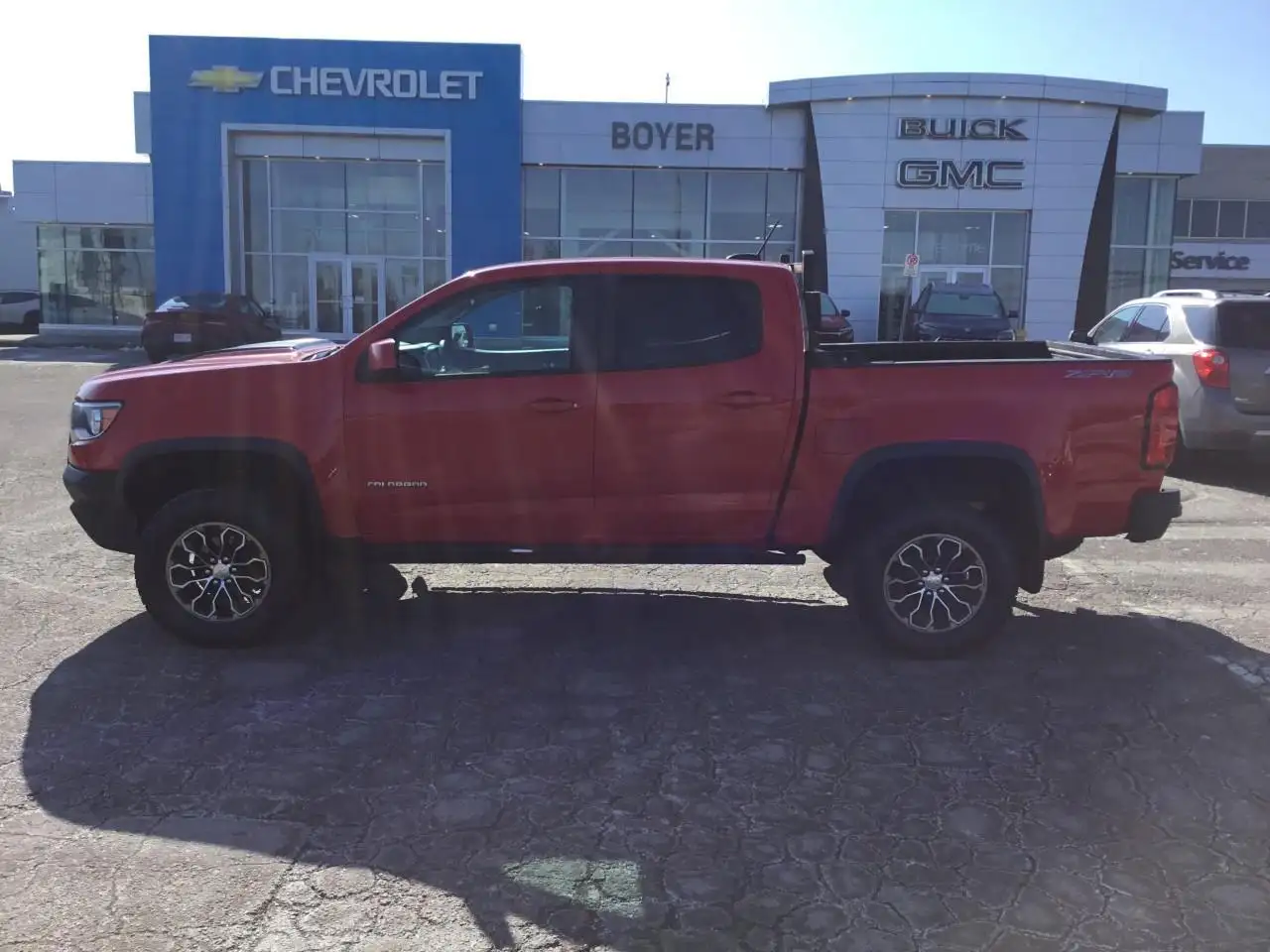 Chevrolet Colorado снимка Chevrolet Colorado