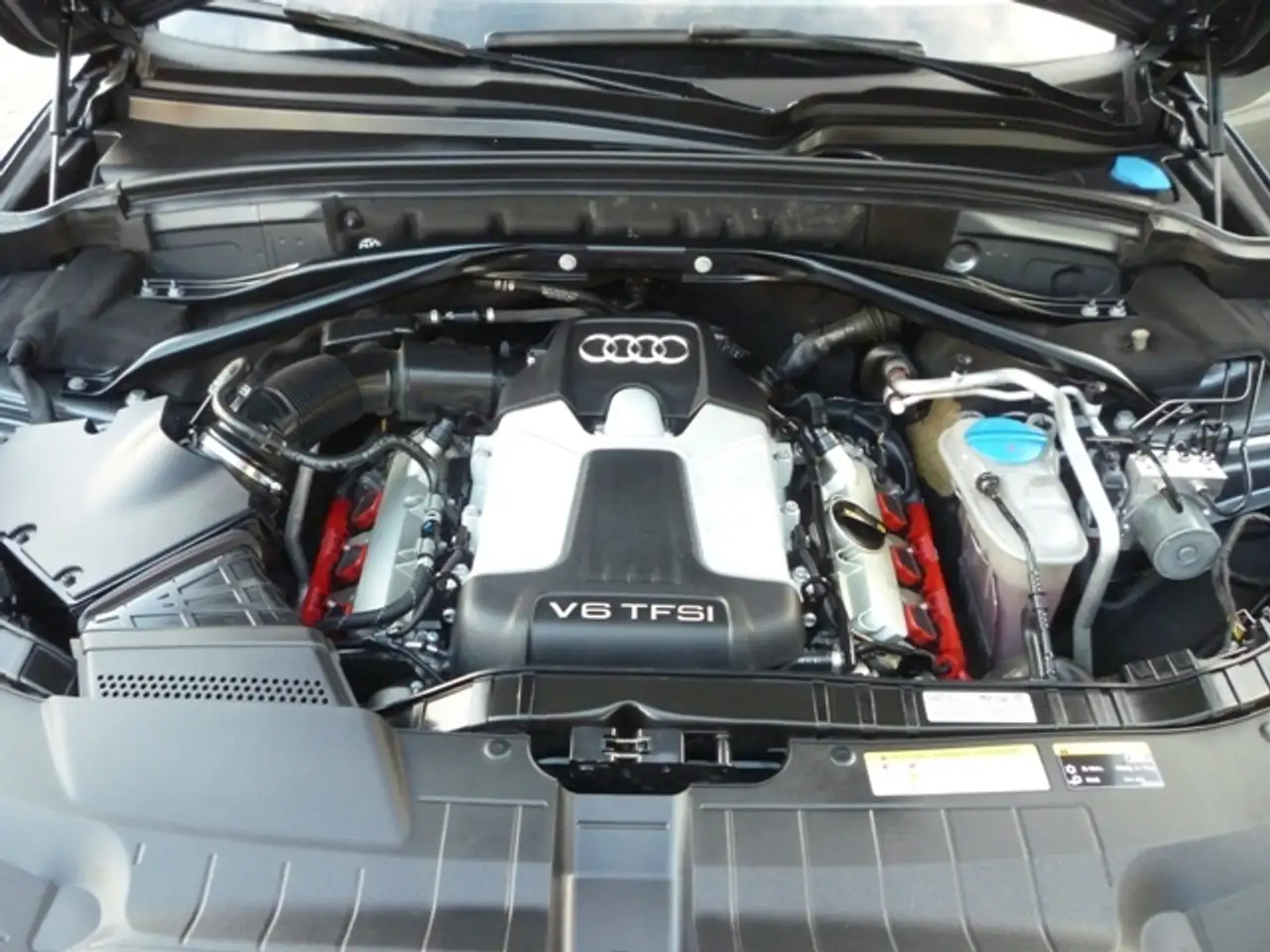 Audi Q5 photo Audi Q5
