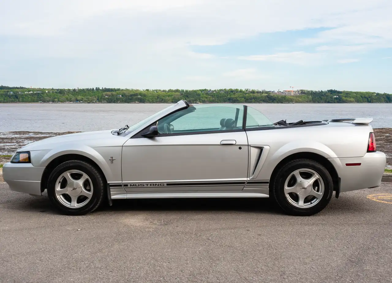 2001 Ford Mustang