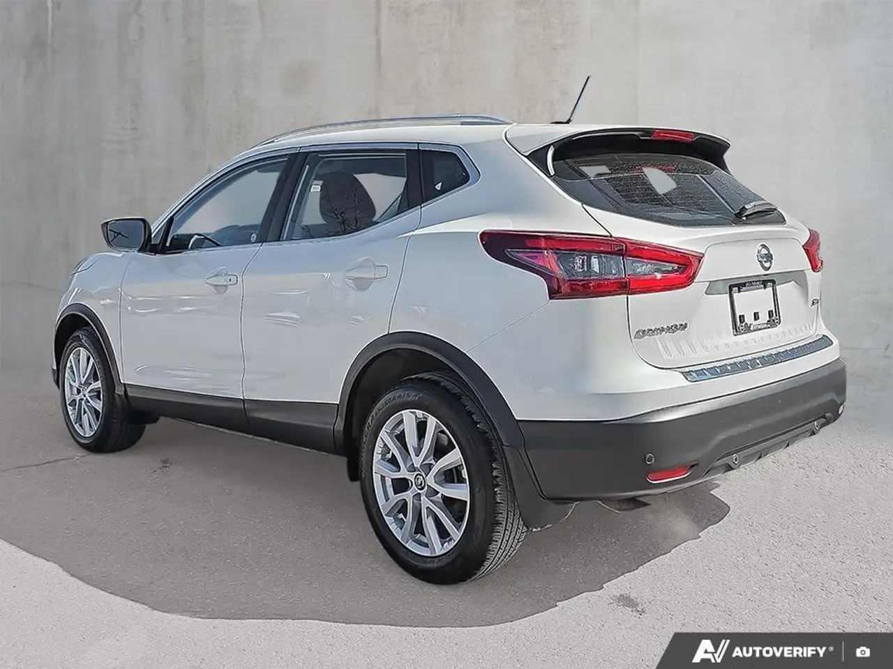 Nissan Qashqai снимка Nissan Qashqai