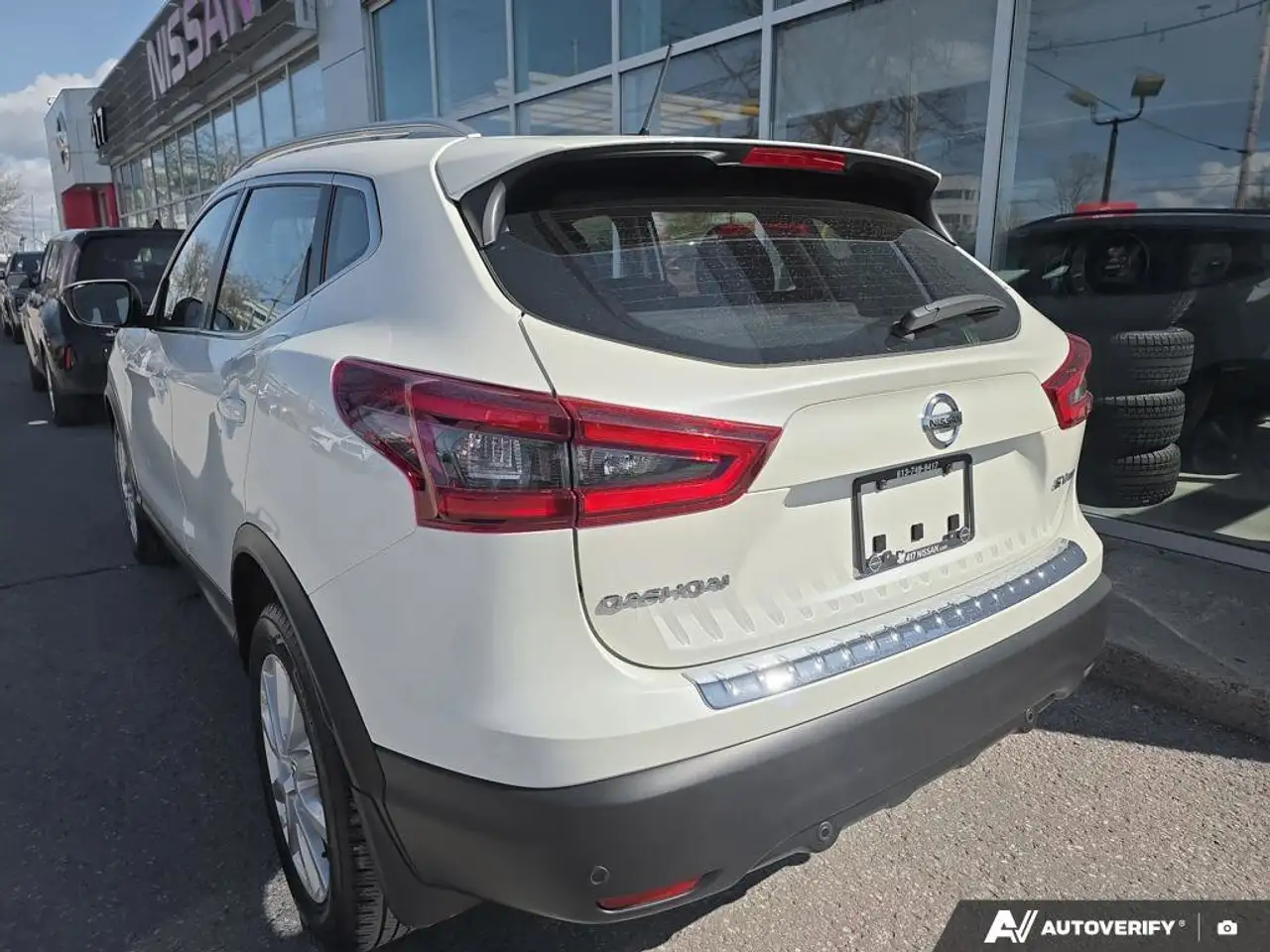 Nissan Qashqai снимка Nissan Qashqai