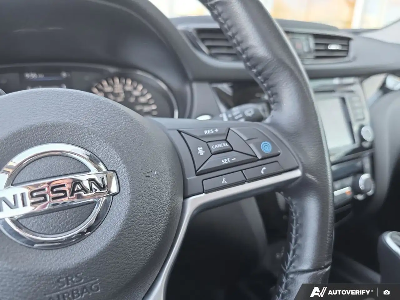 Nissan Qashqai снимка Nissan Qashqai