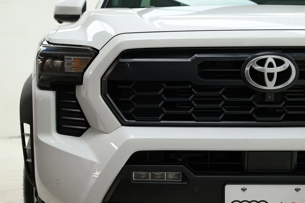Toyota Tacoma fotografie Toyota Tacoma