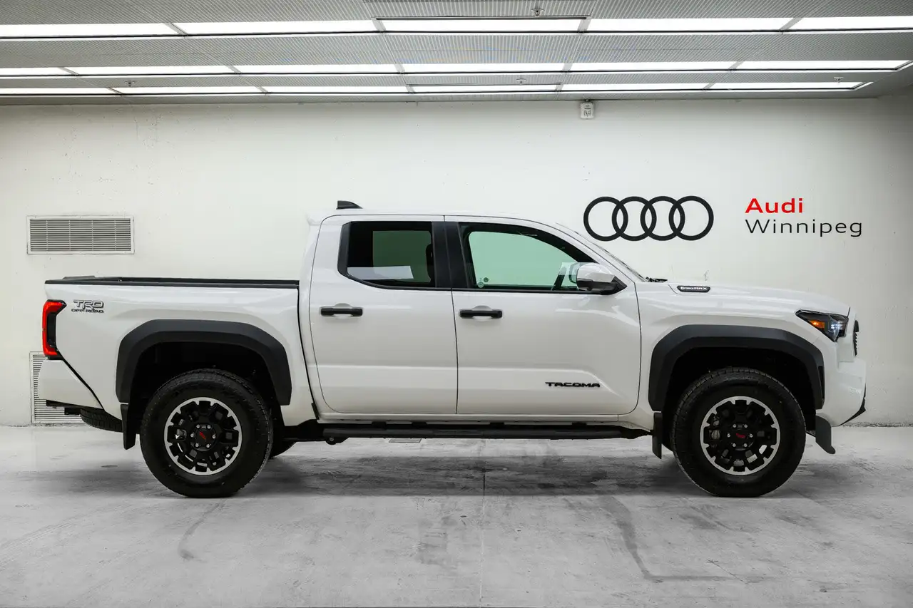 Toyota Tacoma fotografie Toyota Tacoma