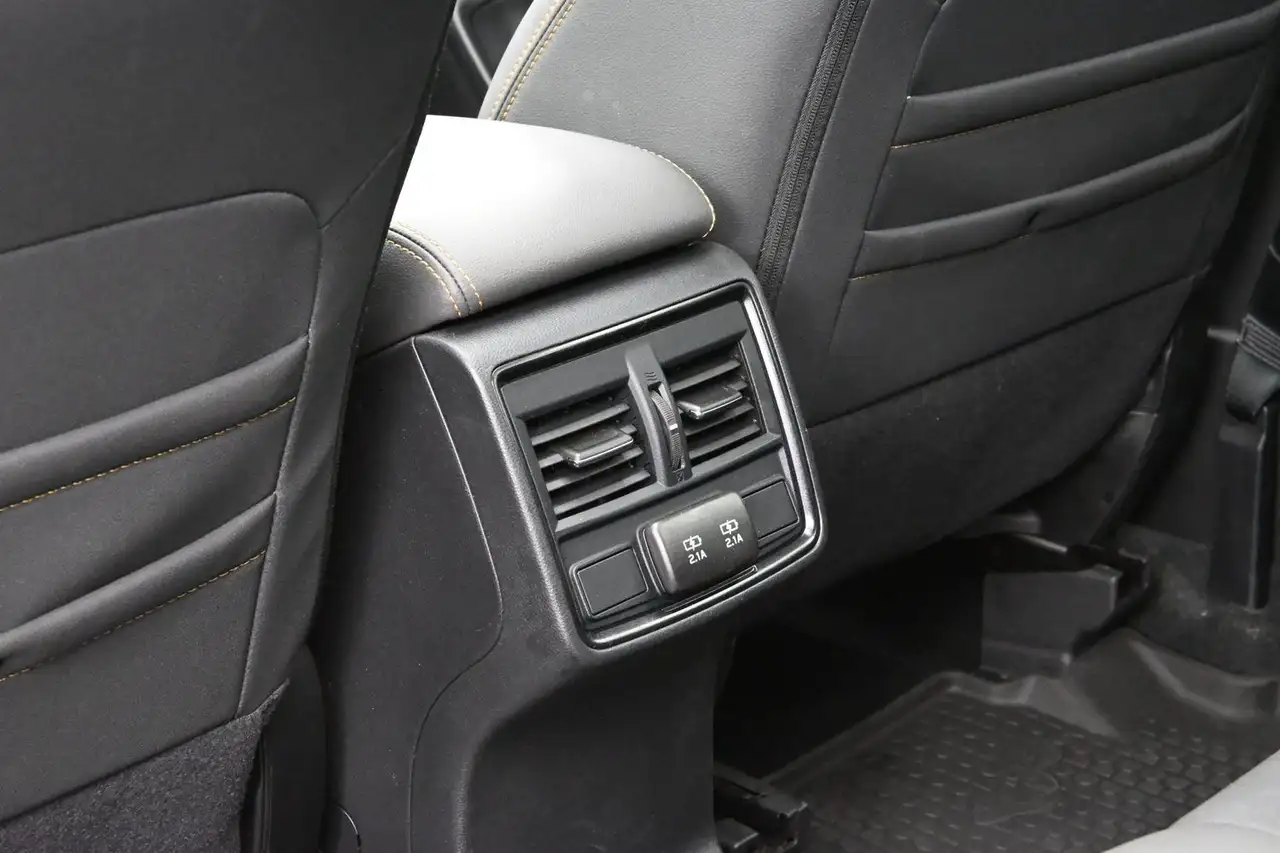 Subaru Forester снимка Subaru Forester