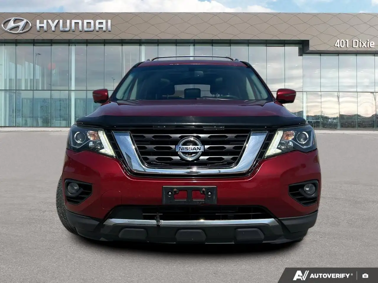 Nissan Pathfinder photo Nissan Pathfinder