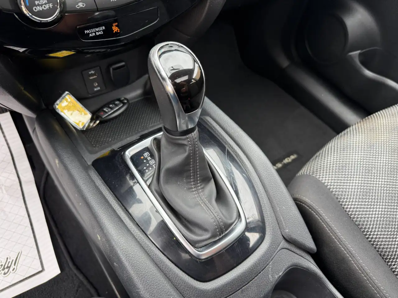 Nissan Qashqai снимка Nissan Qashqai
