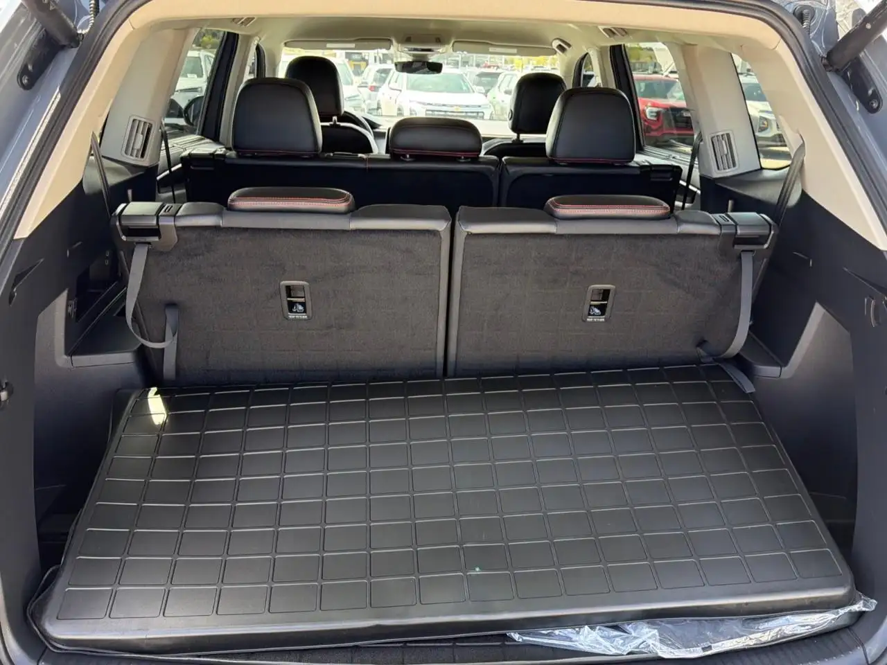 Volkswagen Atlas снимка Volkswagen Atlas