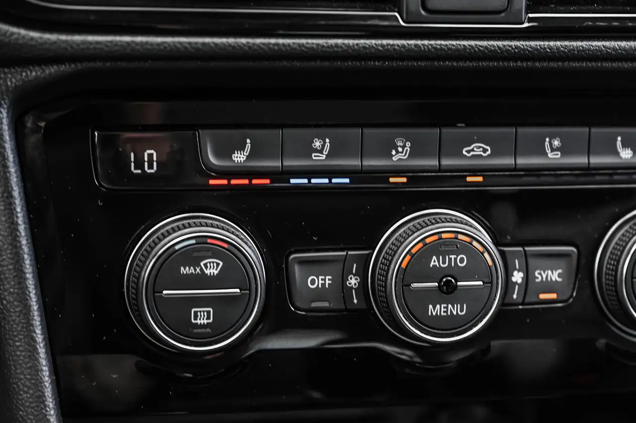 Volkswagen Taos снимка Volkswagen Taos