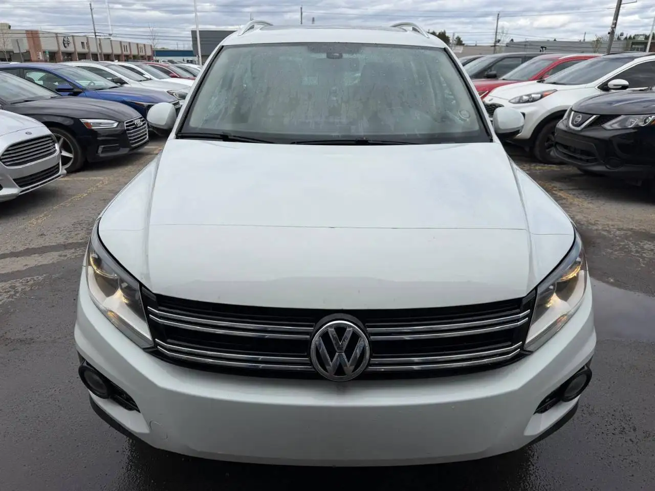 Volkswagen Tiguan снимка Volkswagen Tiguan