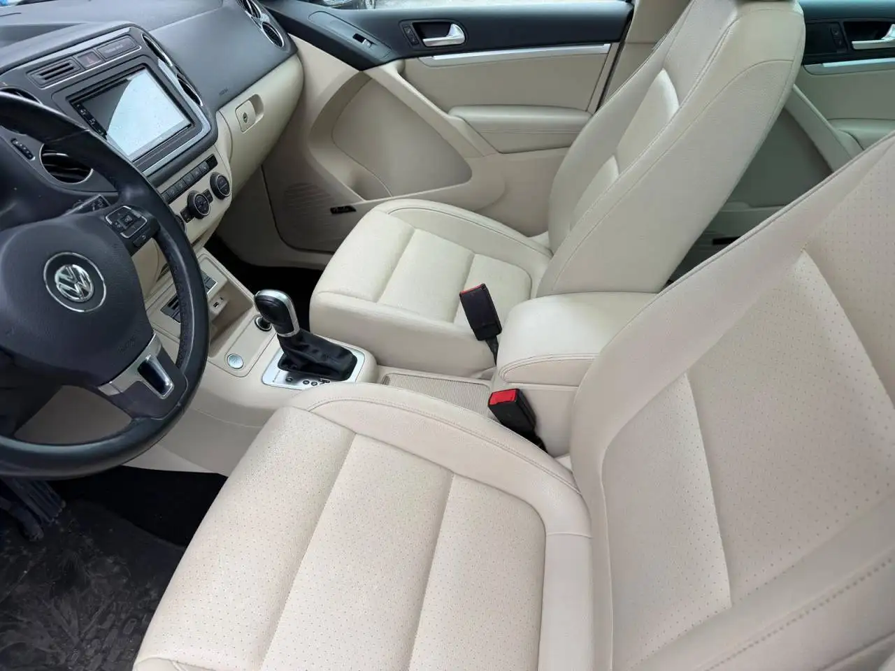 Volkswagen Tiguan снимка Volkswagen Tiguan