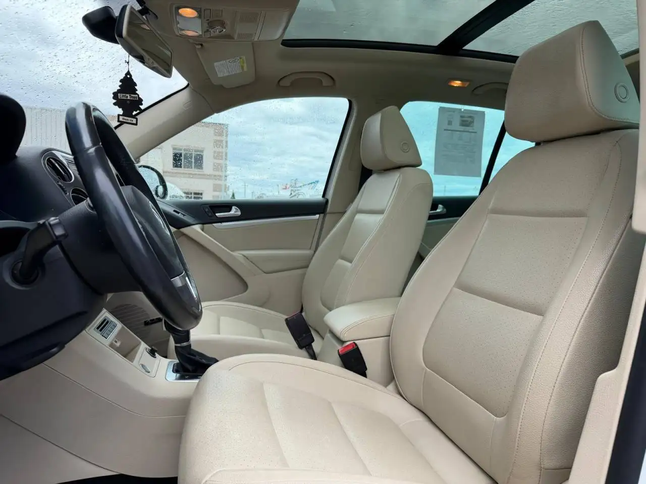 Volkswagen Tiguan снимка Volkswagen Tiguan