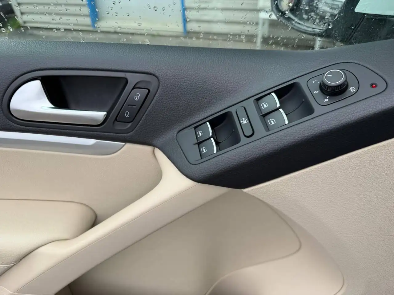 Volkswagen Tiguan снимка Volkswagen Tiguan