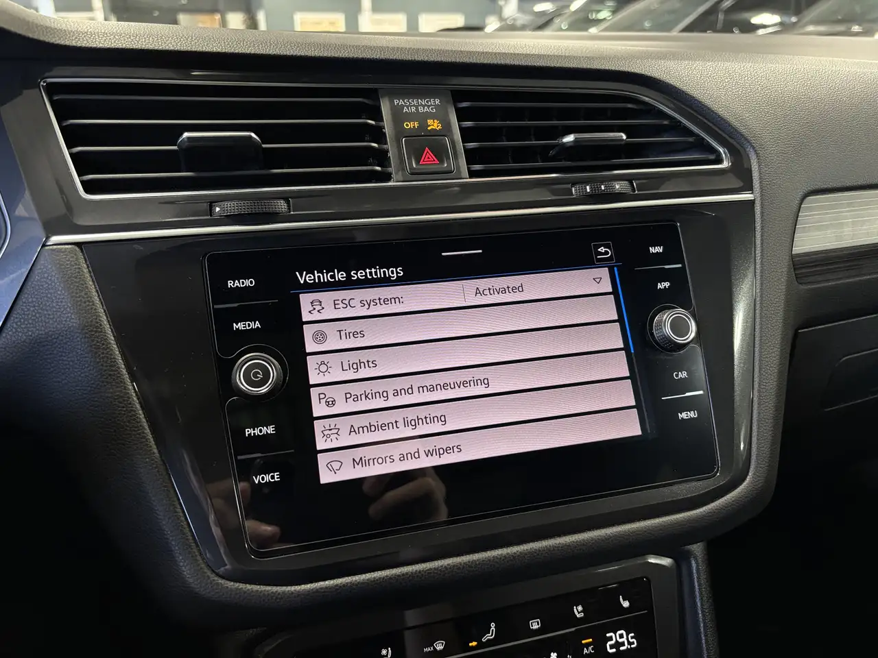 Volkswagen Tiguan снимка Volkswagen Tiguan
