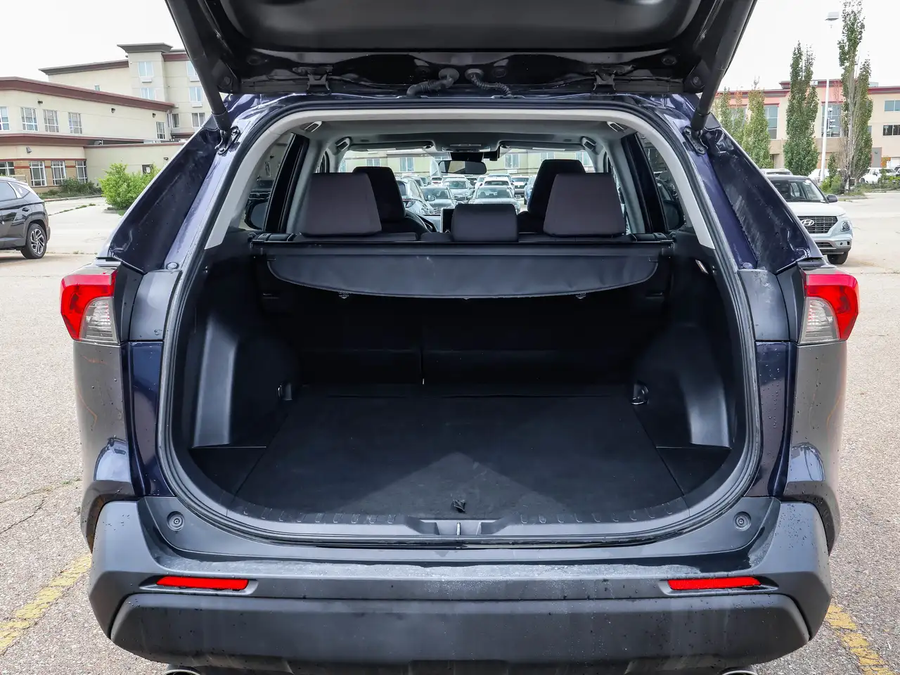 Toyota RAV 4 снимка Toyota RAV 4