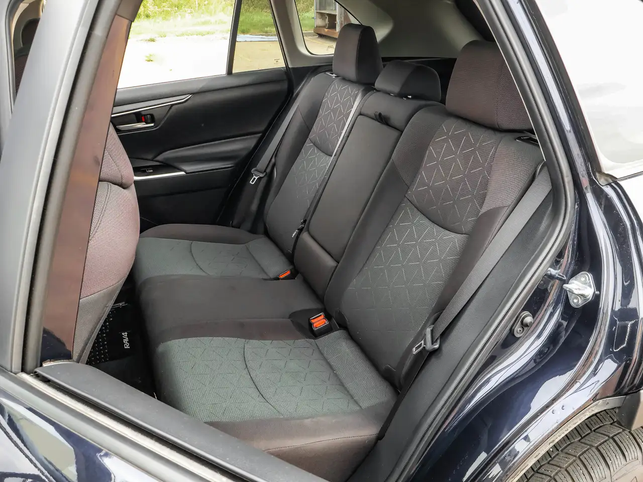 Toyota RAV 4 снимка Toyota RAV 4
